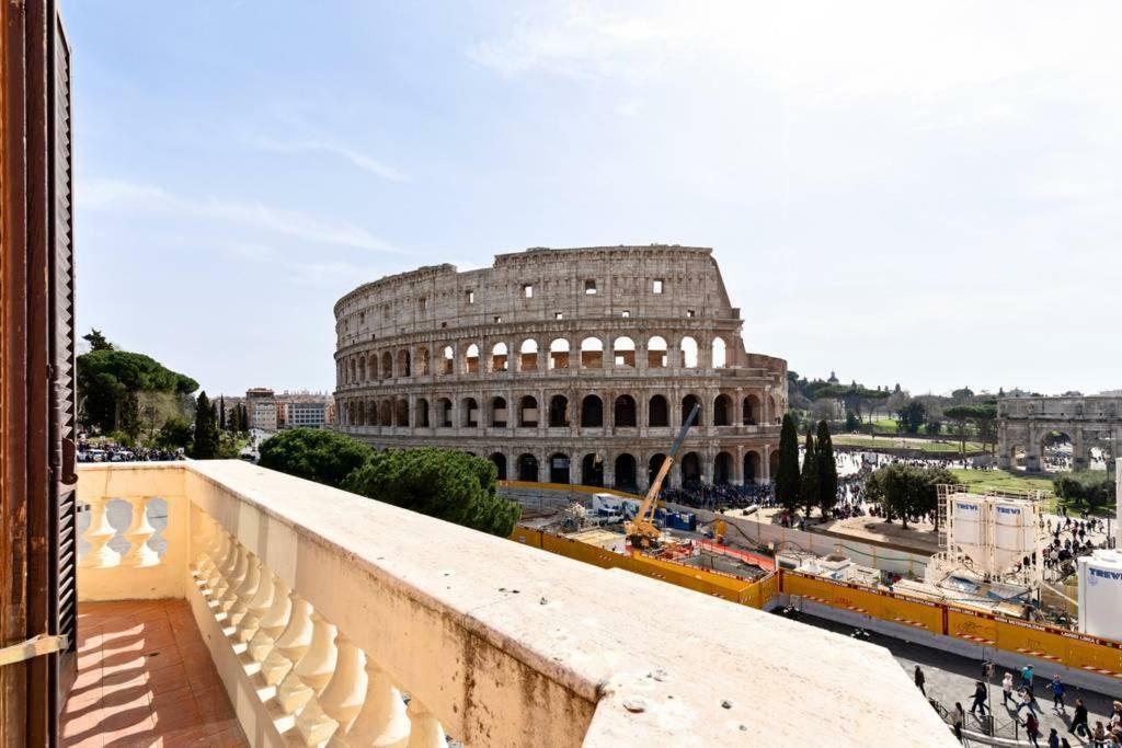 Apartamento View Colosseo From Jacuzzi Exterior foto